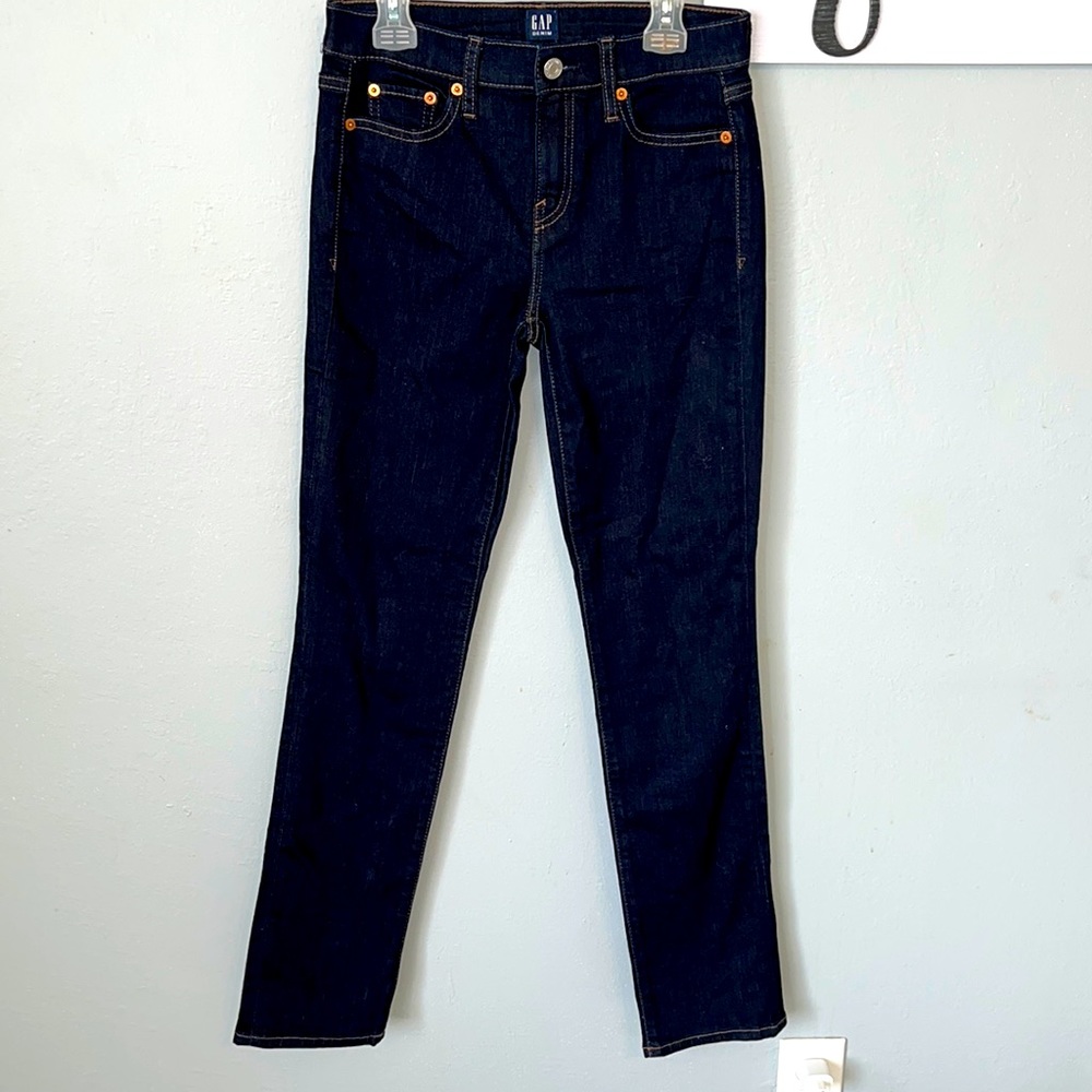 Gap classic straight jeans size 25